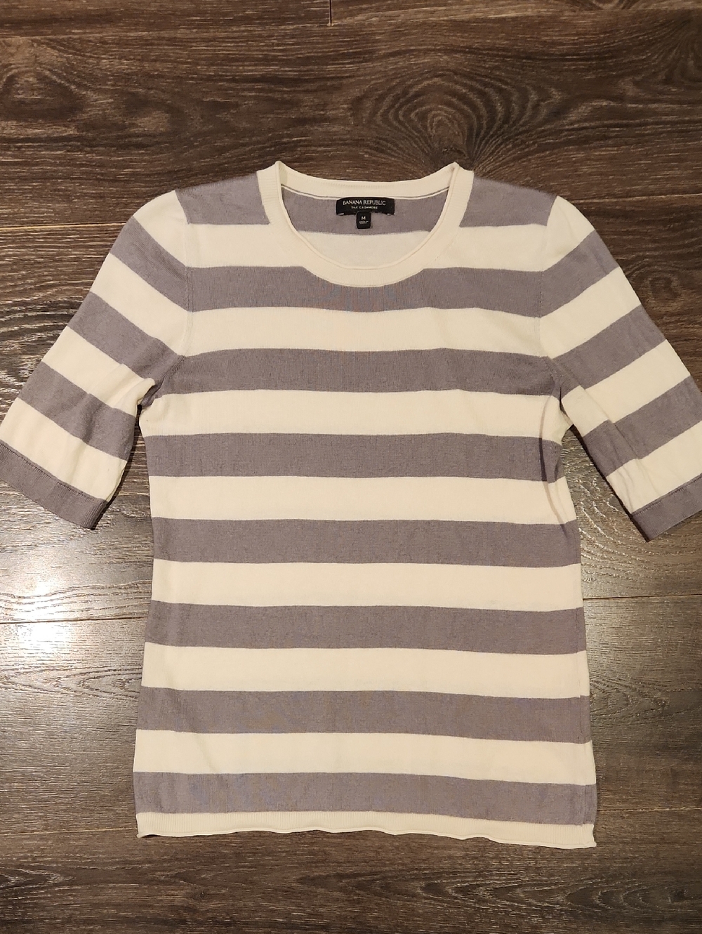 Banana Republic Cream & Gray, Striped Silk Cashmere Short Sleeve Top - Sz M